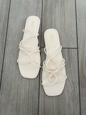 Maeve Strappy Sandals!